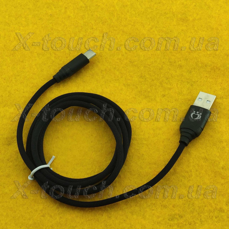 Міцний USB Type-C кабель для швидкої зарядки капроновою сіткою.